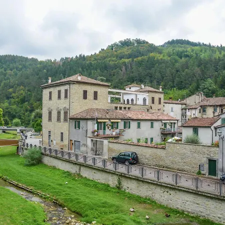 Spacious In With Swimming Pool Marradi