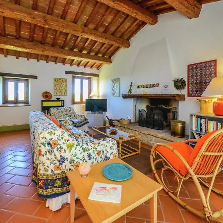 Villa Spacious In With Swimming Pool