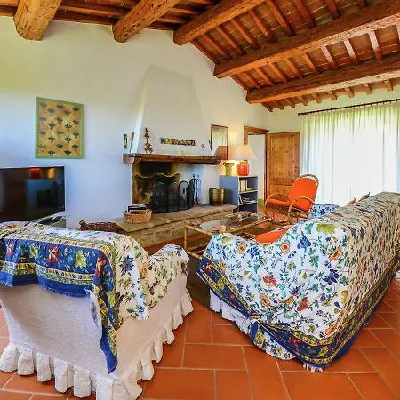 Spacious In With Swimming Pool