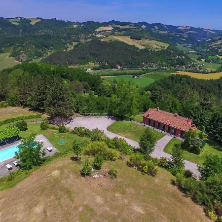 Spacious In With Swimming Pool Villa